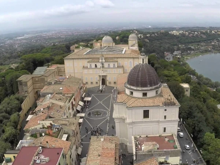 https://www.lacicala.org/immagini_news/17-07-2019/castel-gandolfo-nasce-lalbo-delle-associazioni-.png